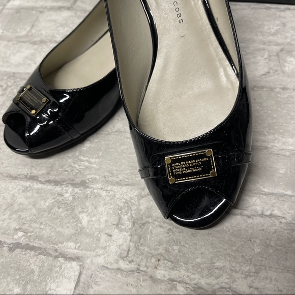 NWOT Marc Jacobs black patent leather wedges 8 - Picture 2 of 10